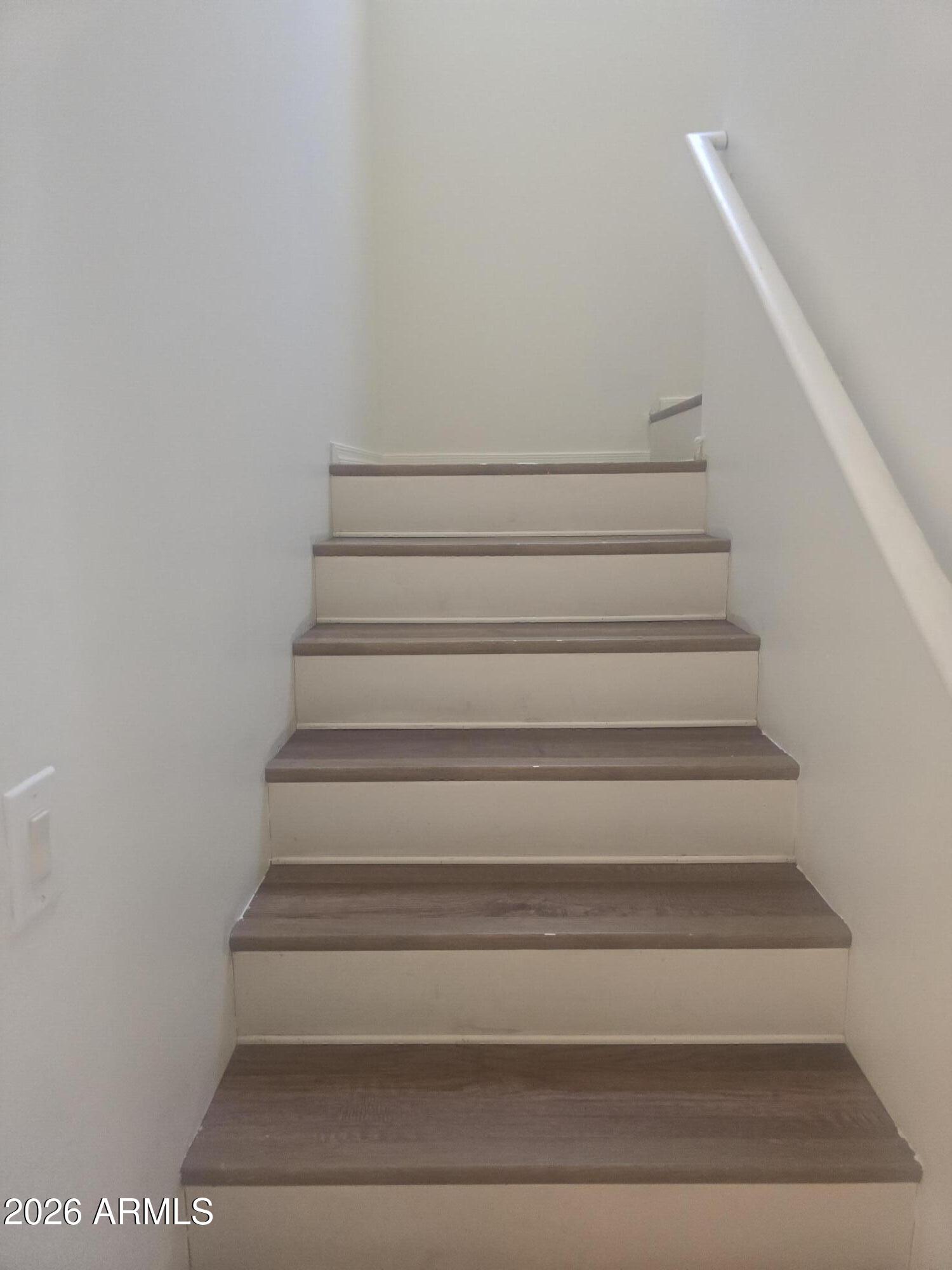 206 E LAWRENCE Boulevard 117