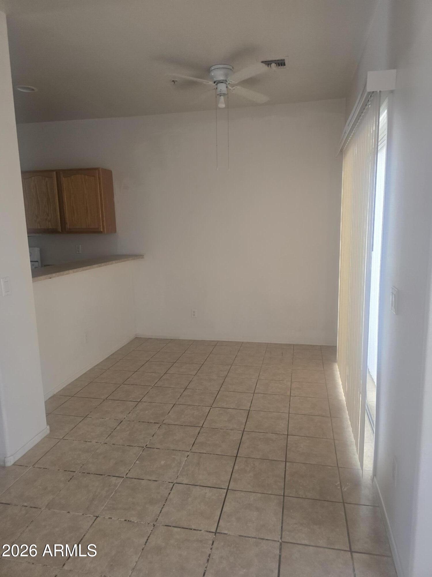 206 E LAWRENCE Boulevard 117