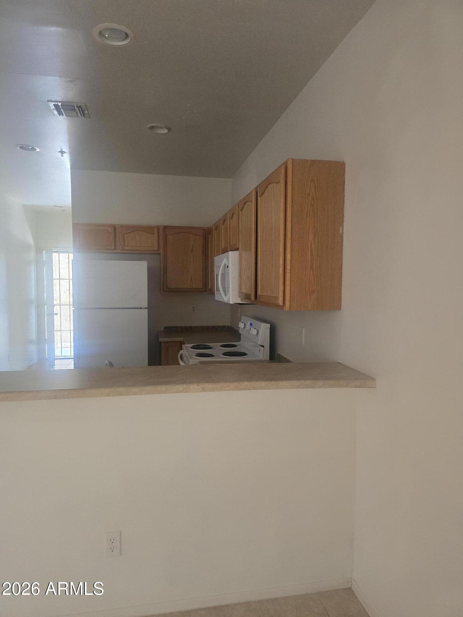 206 E LAWRENCE Boulevard 117