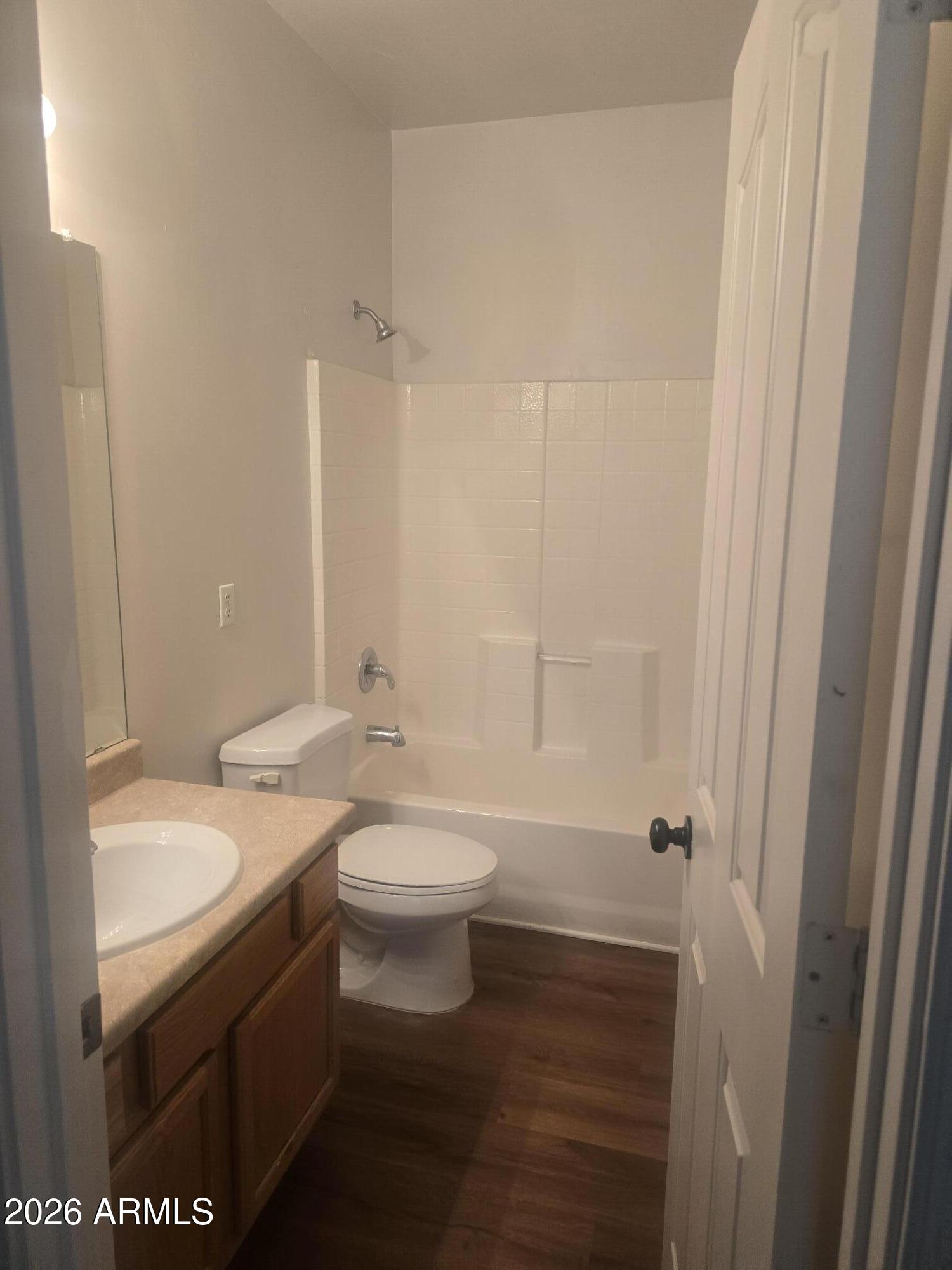 206 E LAWRENCE Boulevard 117