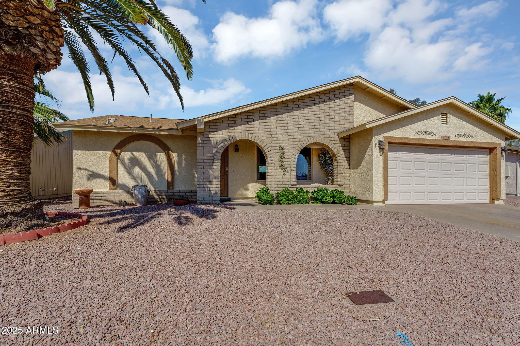 811 S 79TH Way