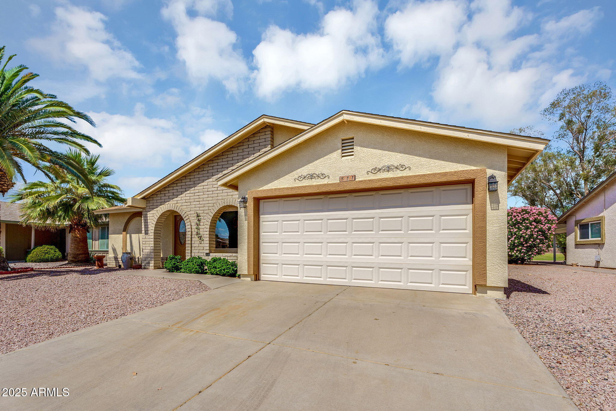 811 S 79TH Way