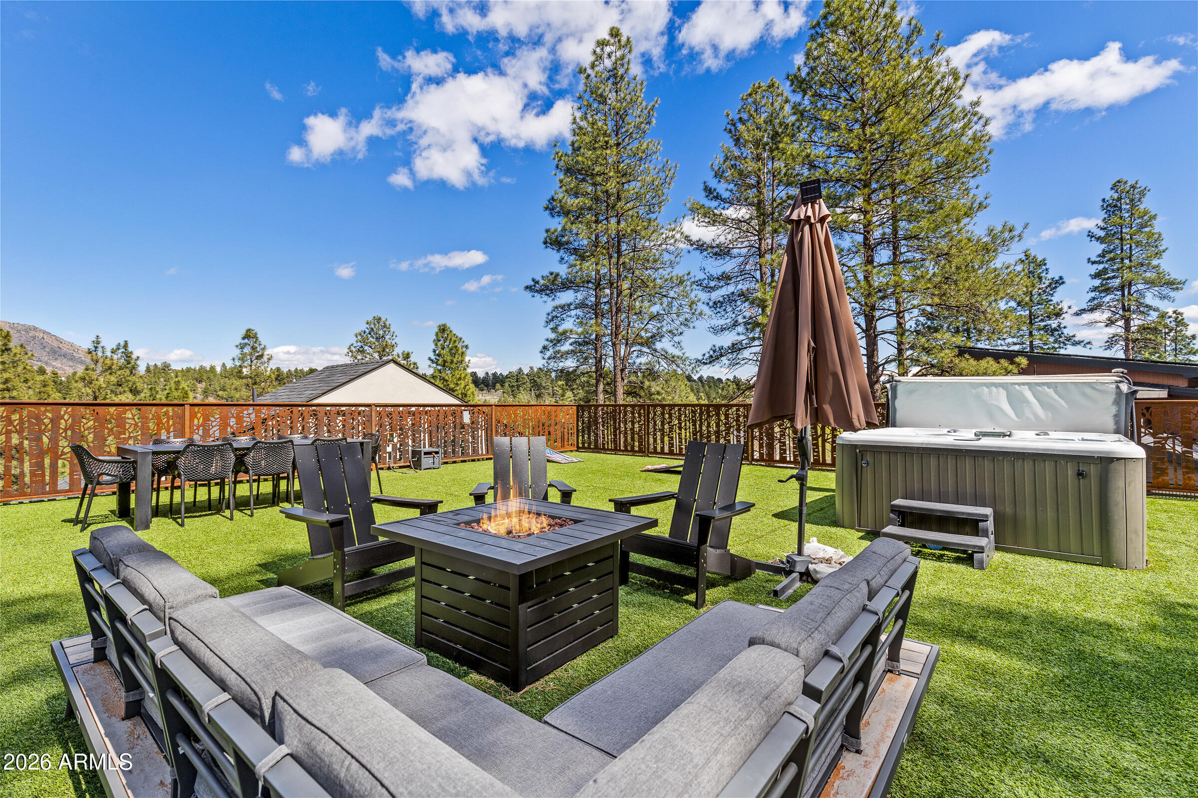 789 N Forest View Drive