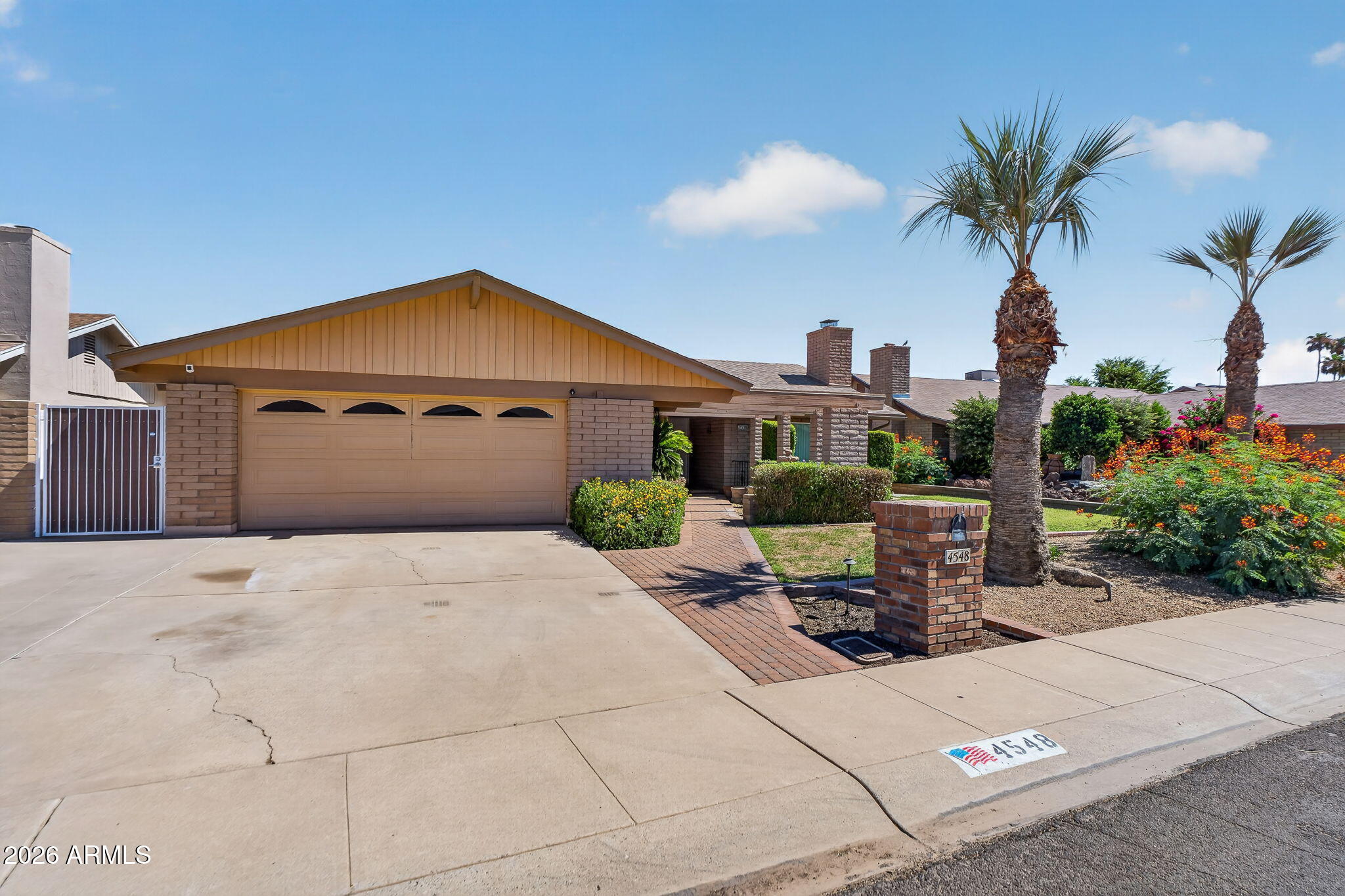 4548 W ECHO Lane