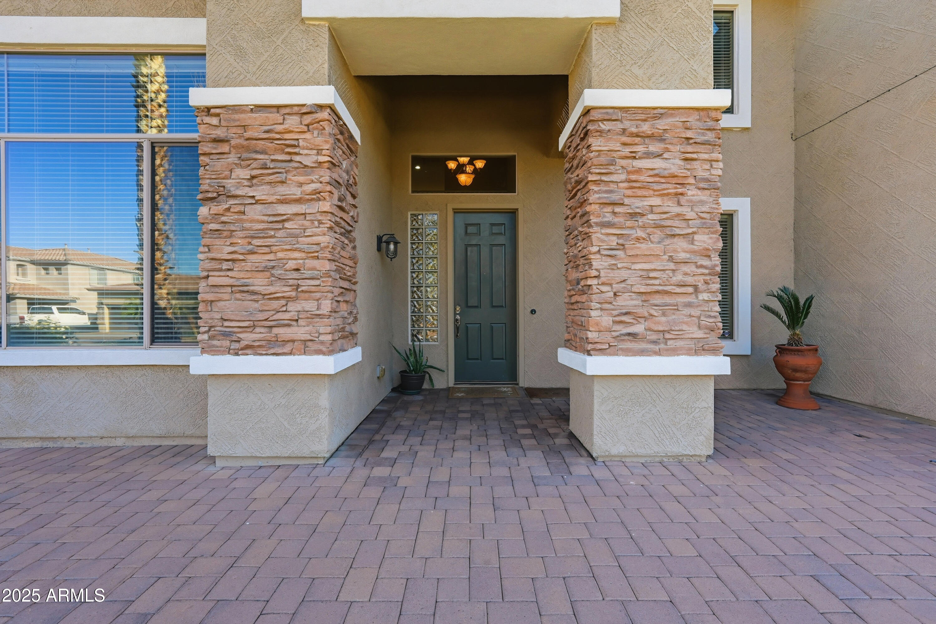 18391 W PORT ROYALE Lane