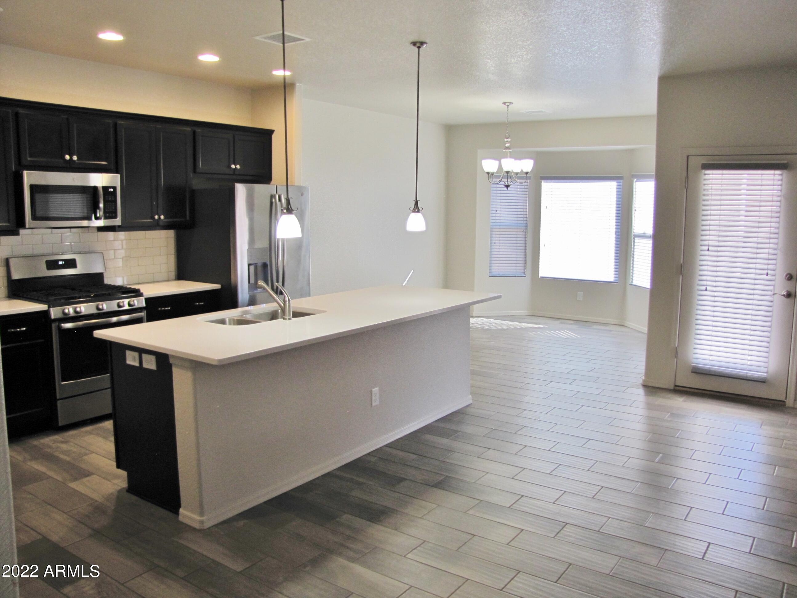 CIMMARON ESTATES - Residential Lease