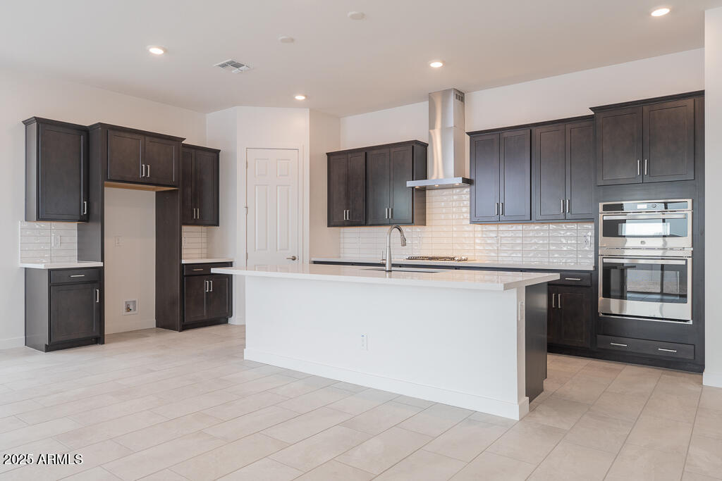 2226 E Foremaster Road