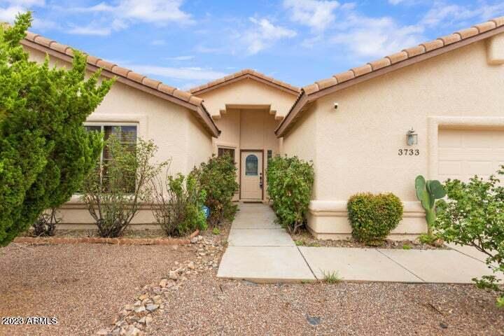CANYON DE FLORES PHASE 2B - Residential Lease