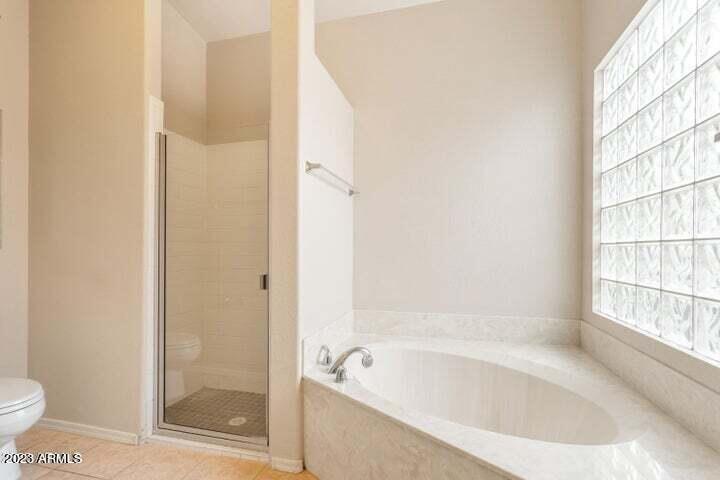 CANYON DE FLORES PHASE 2B - Residential Lease