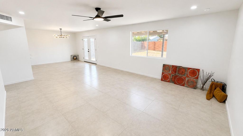 Photo of 6736 W Vernon Avenue, Phoenix, AZ 85035 (MLS # 7052077)