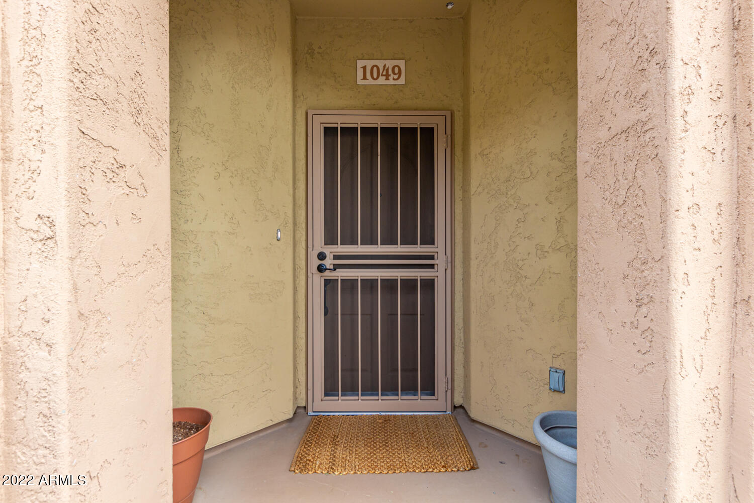 2425 W BRONCO BUTTE Trail 1049