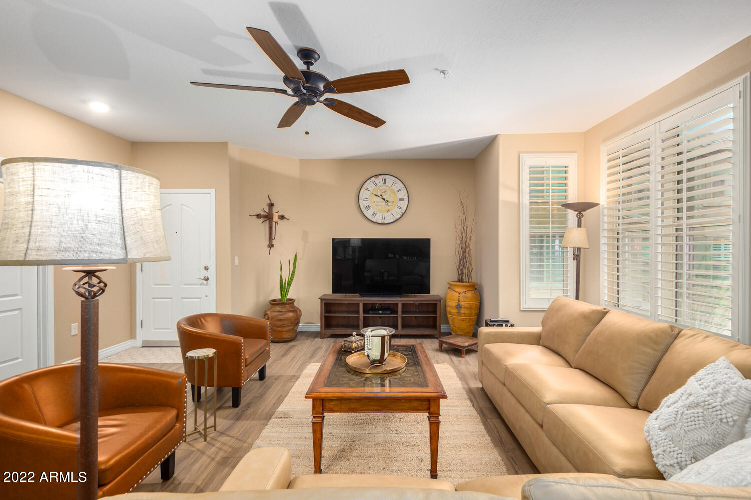 2425 W BRONCO BUTTE Trail 1049