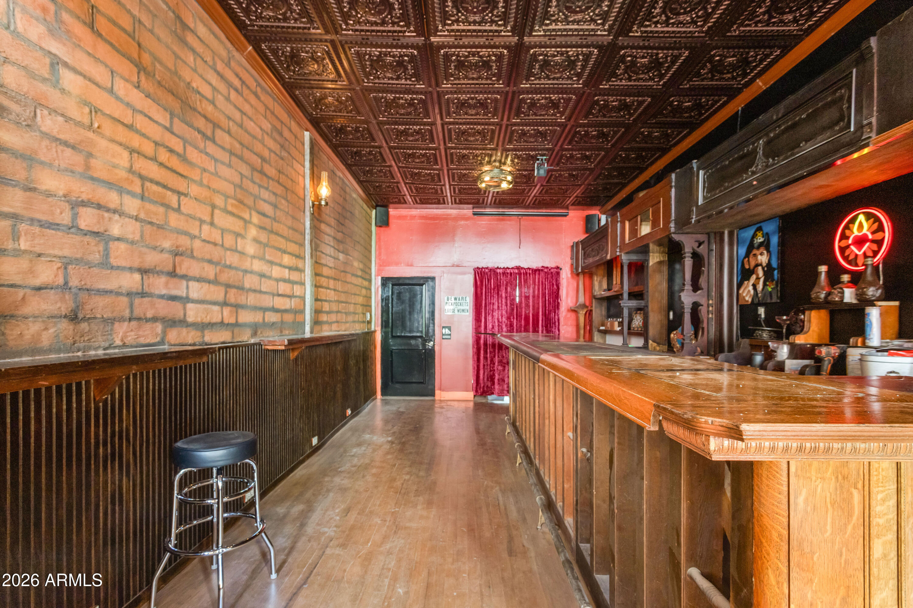 COPPER PRINCE - Commercial Sale