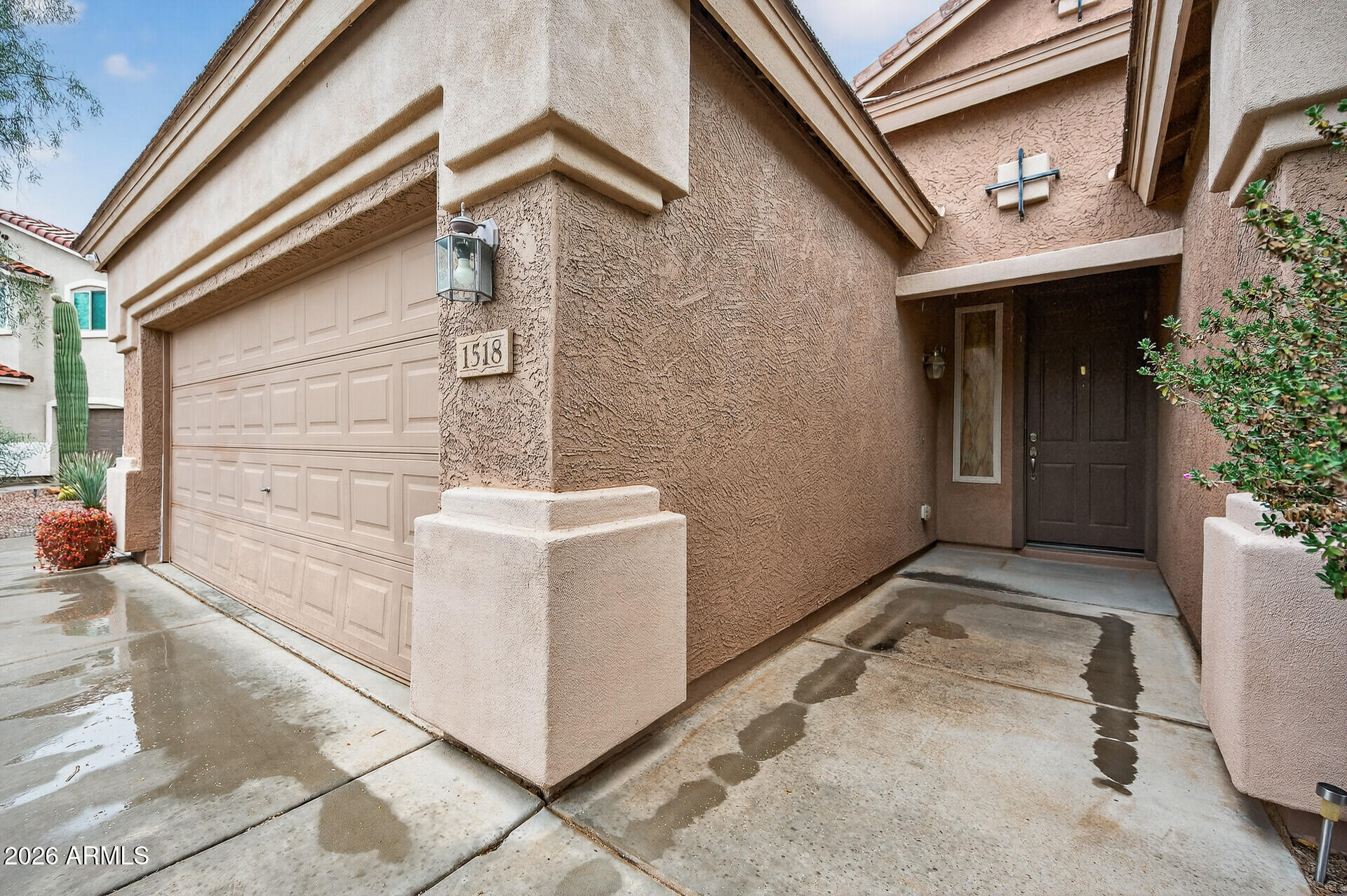 1518 E FONTANA Drive