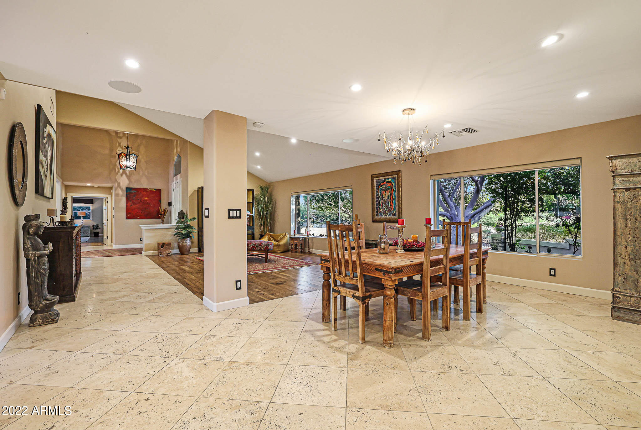 Vista Los Arcos - Residential