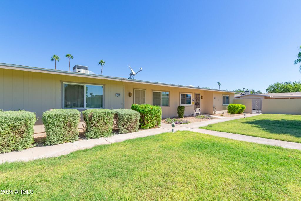 Photo of 10922 W Santa Fe Drive, Sun City, AZ 85351 (MLS # 6928654)