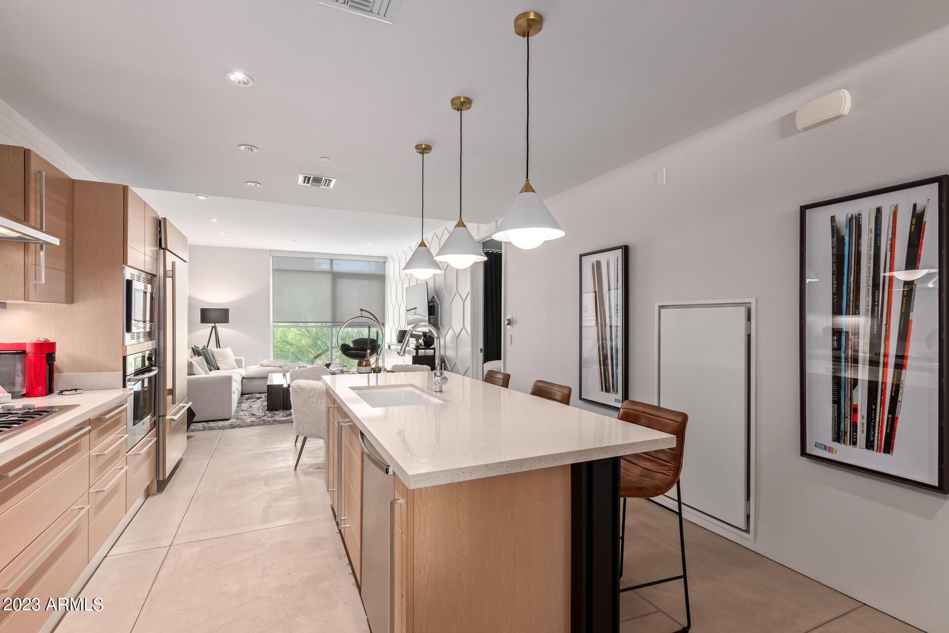 4737 N SCOTTSDALE Road 2001E