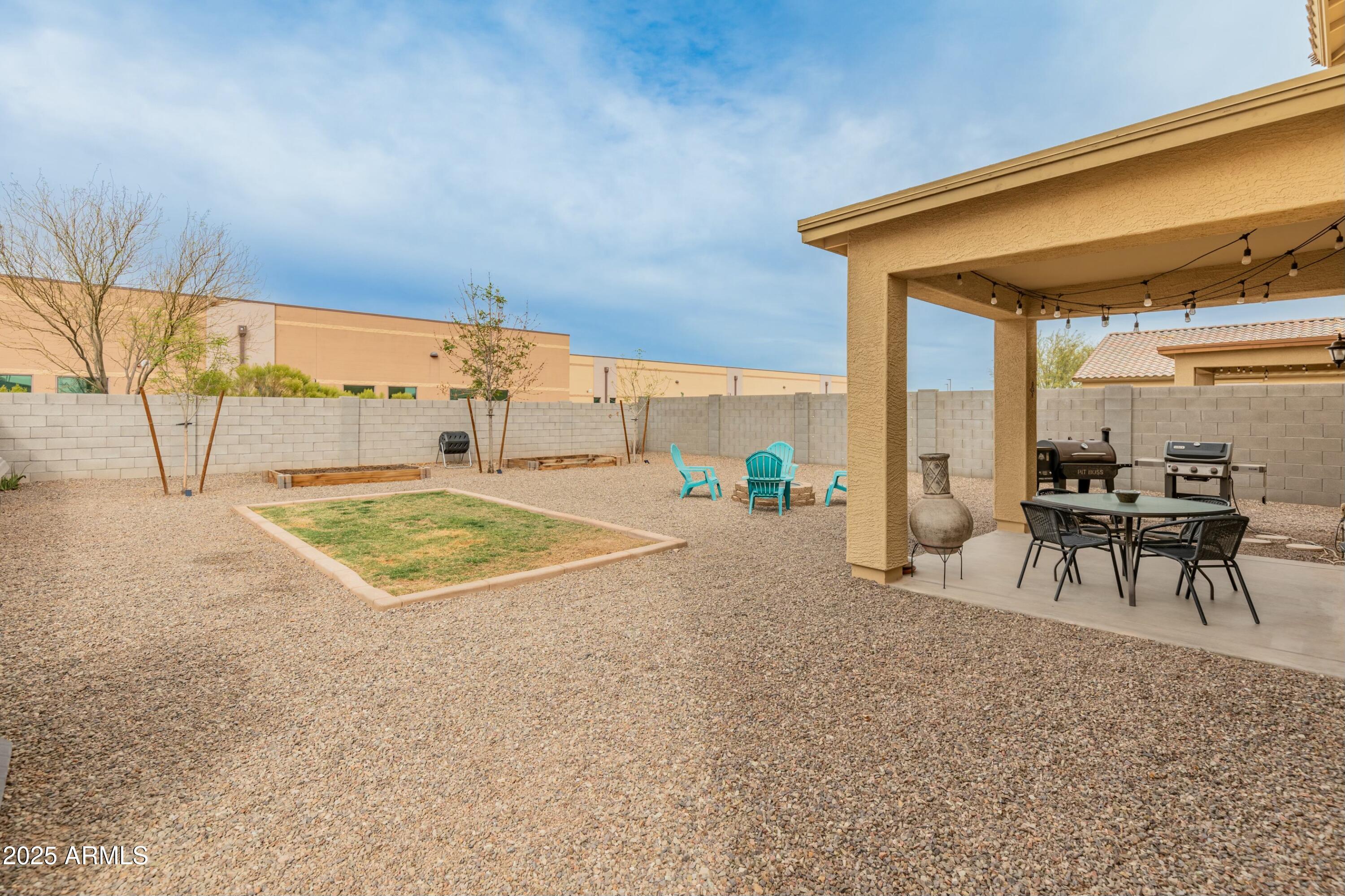 Surprise, Arizona 85387, United States, 4 Bedrooms Bedrooms, ,3 BathroomsBathrooms,Residential,Active,85049
