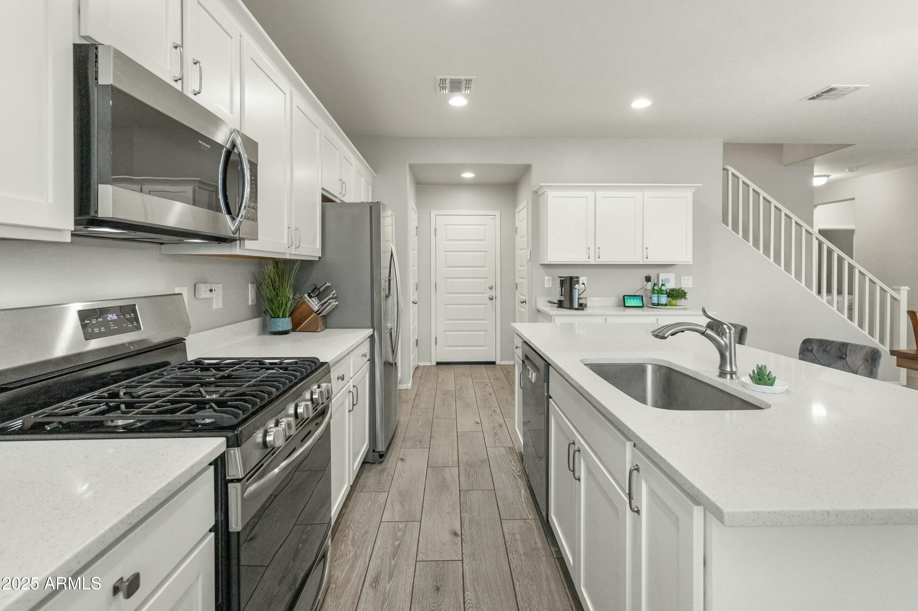 Surprise, Arizona 85387, United States, 4 Bedrooms Bedrooms, ,3 BathroomsBathrooms,Residential,Active,85049