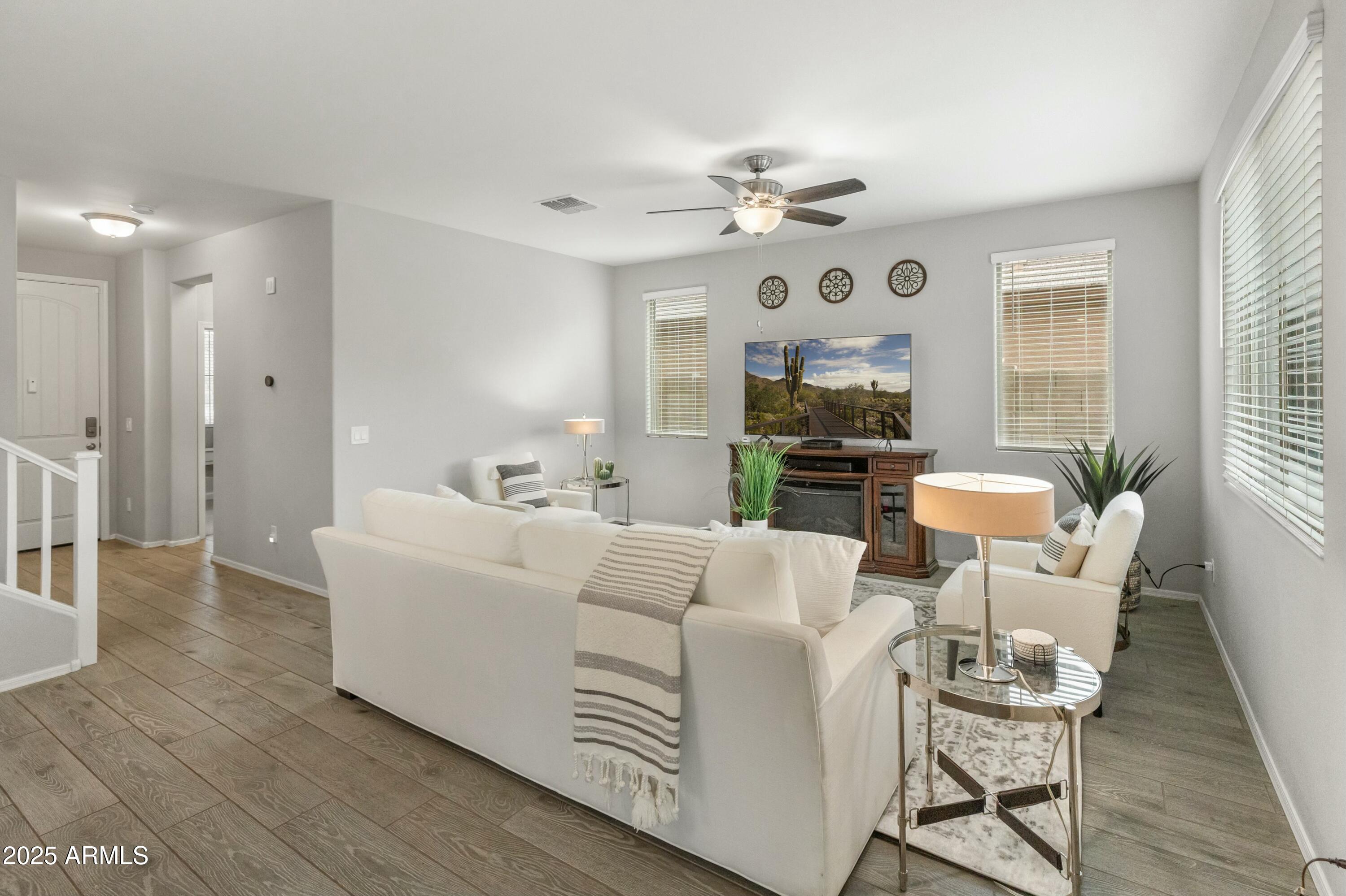 Surprise, Arizona 85387, United States, 4 Bedrooms Bedrooms, ,3 BathroomsBathrooms,Residential,Active,85049