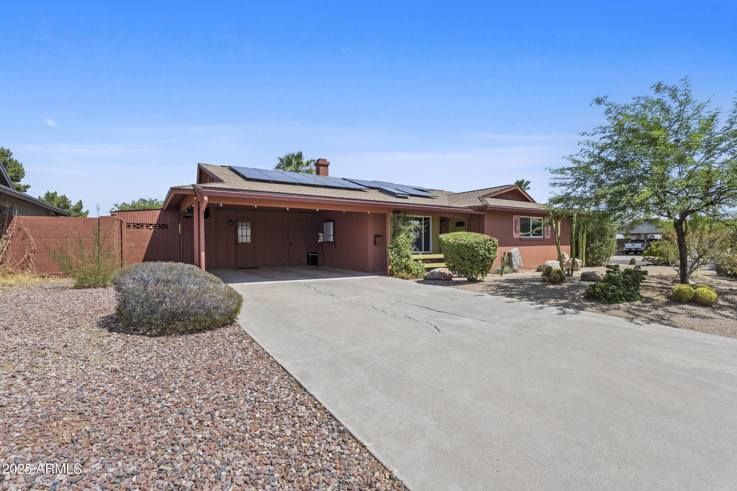 2637 S HOLBROOK Lane