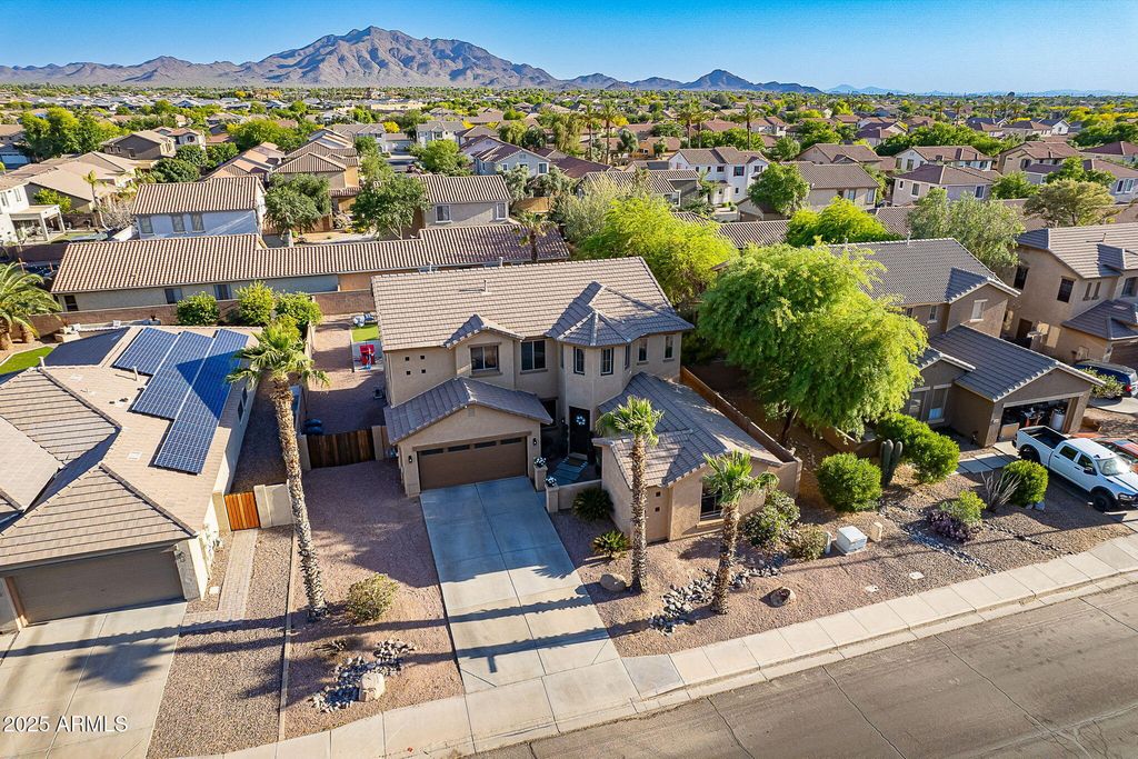 Photo of 3901 E Packard Drive, Gilbert, AZ 85298 (MLS # 6917385)