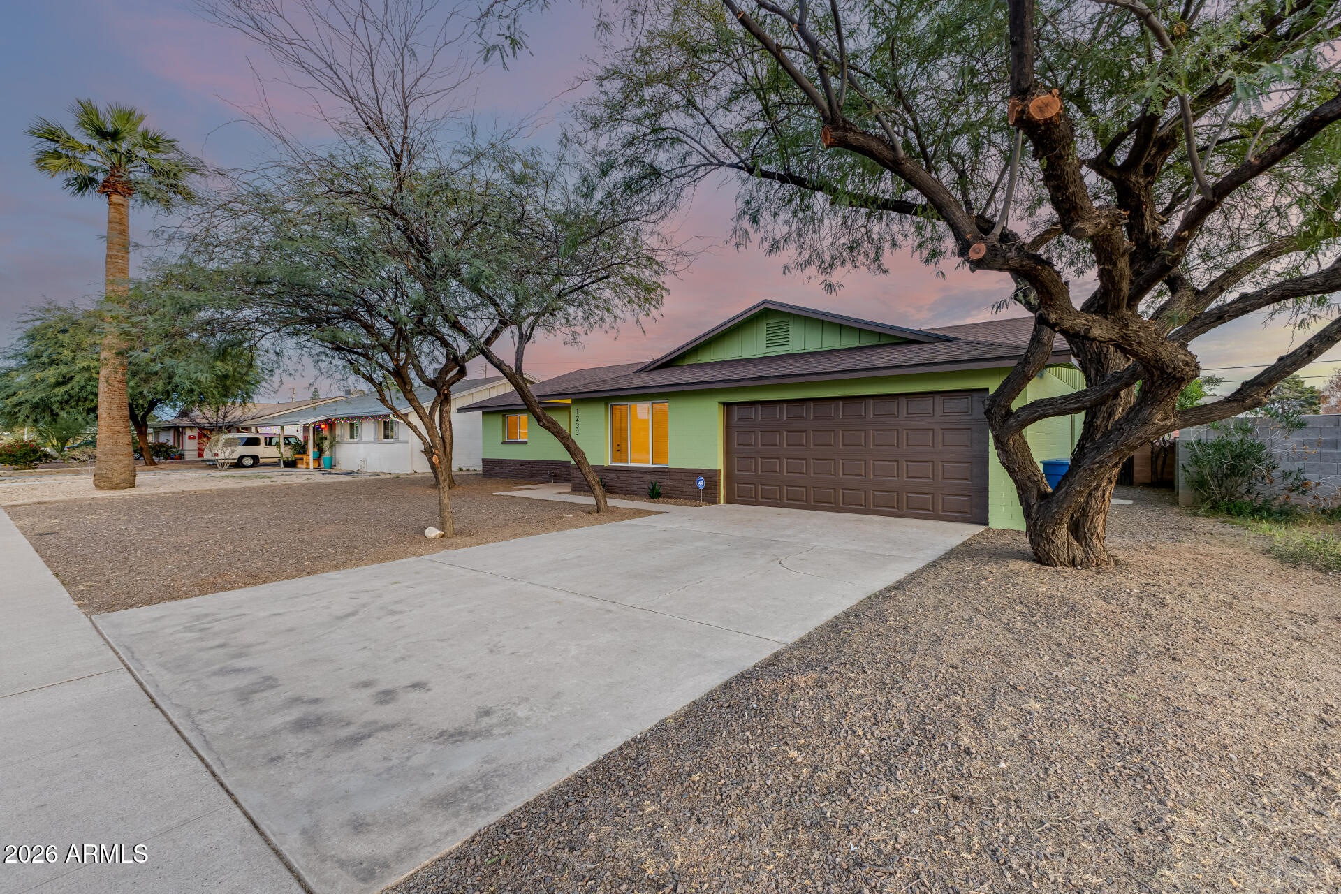 1233 E BROADMOR Drive