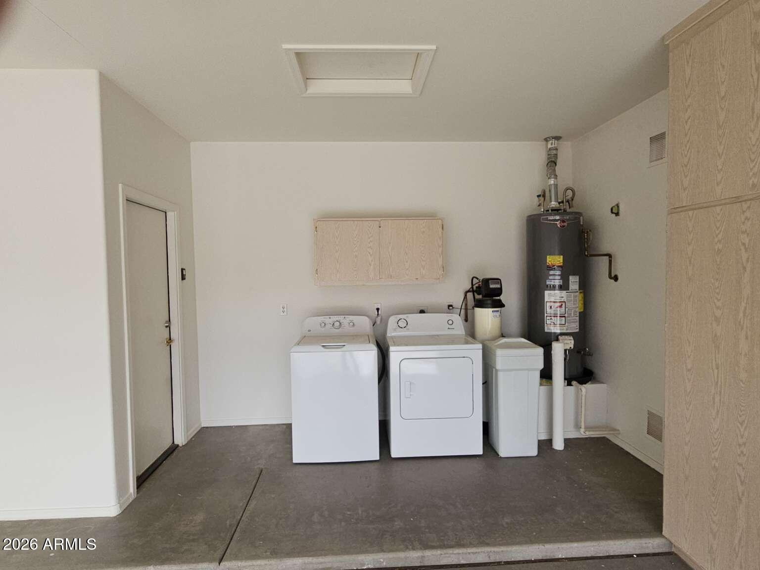 1262 E LA COSTA Place