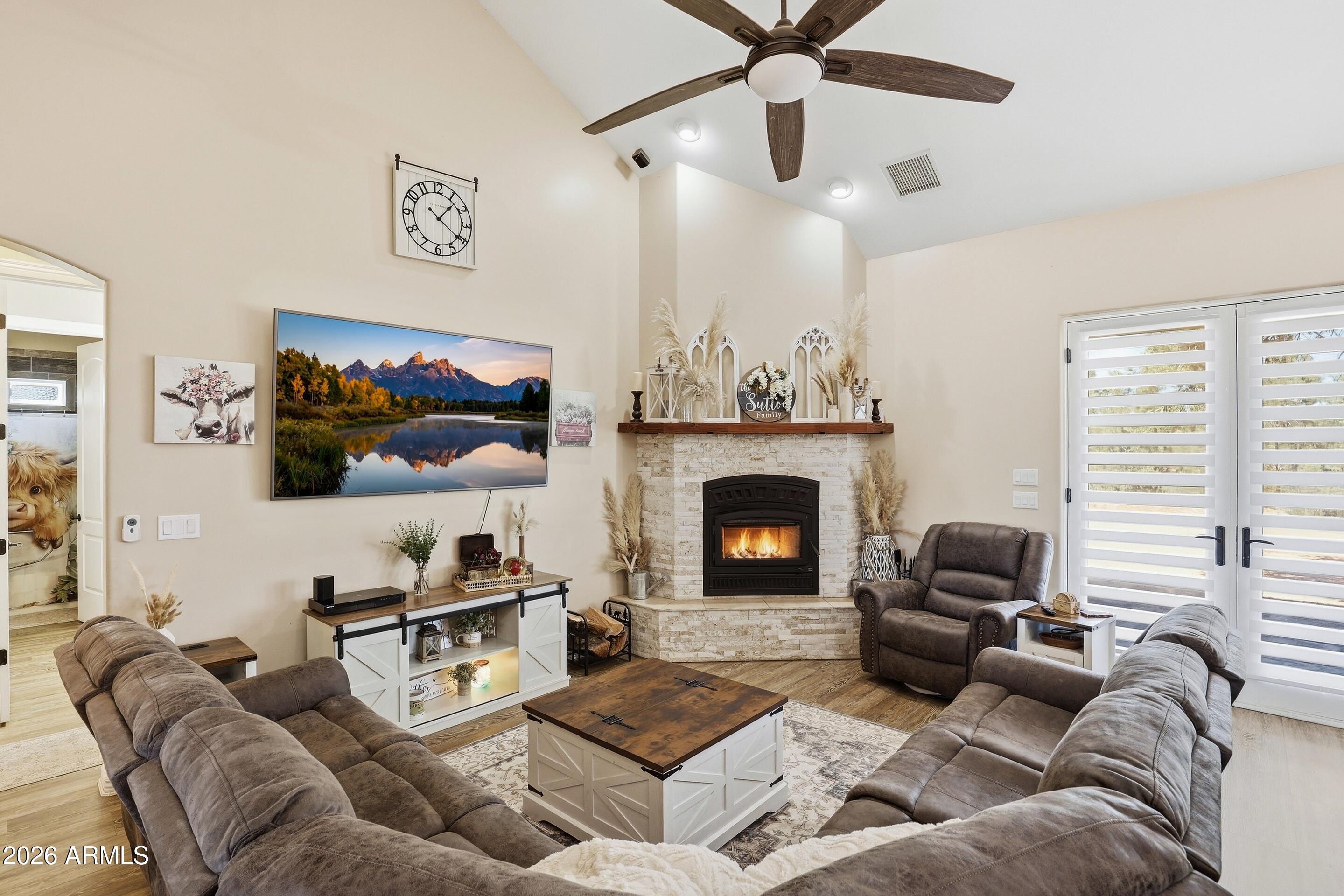 1206 E Bolivar Street