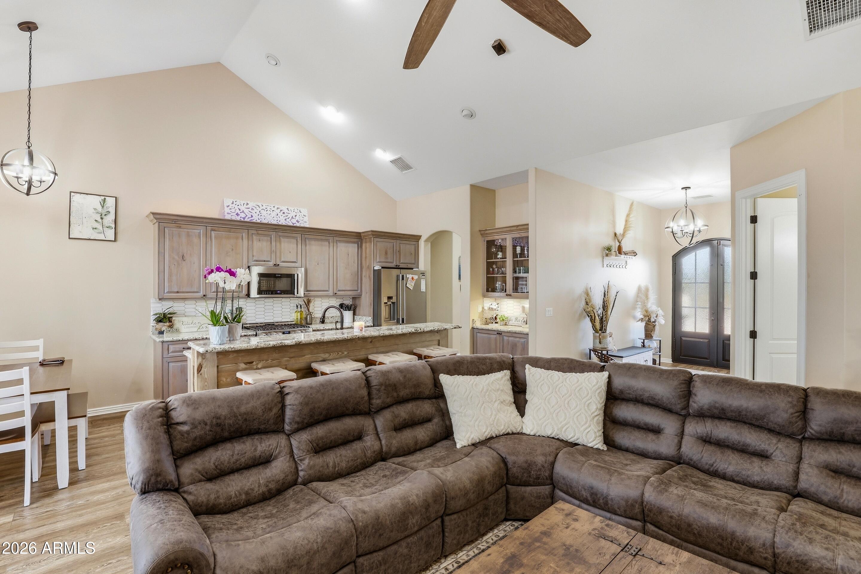 1206 E Bolivar Street