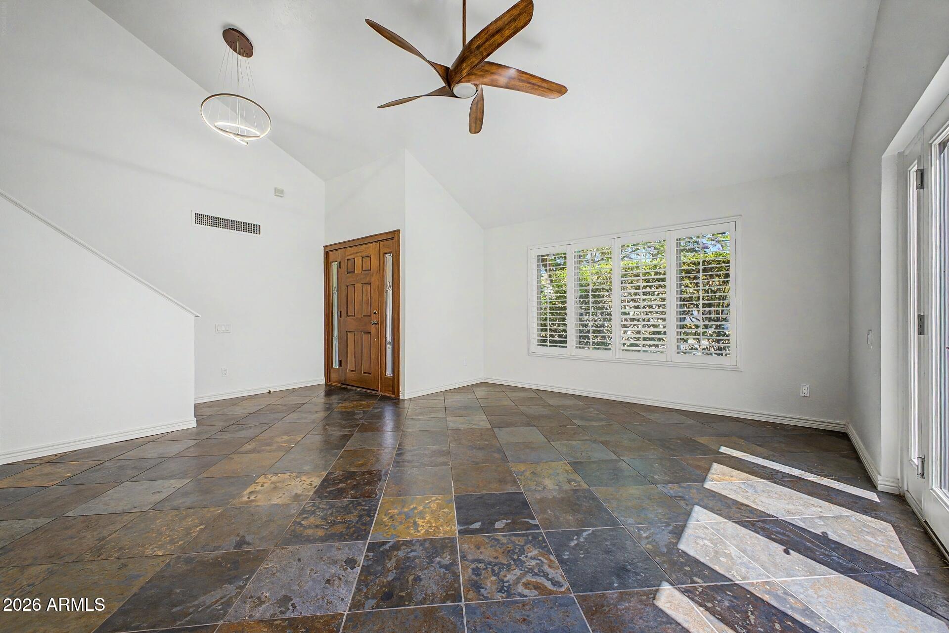 1613 E WEATHERVANE Lane