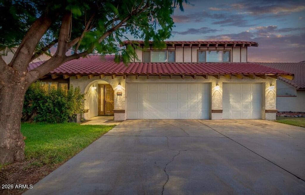 Photo of 1613 E Weathervane Lane, Tempe, AZ 85283 (MLS # 7025144)