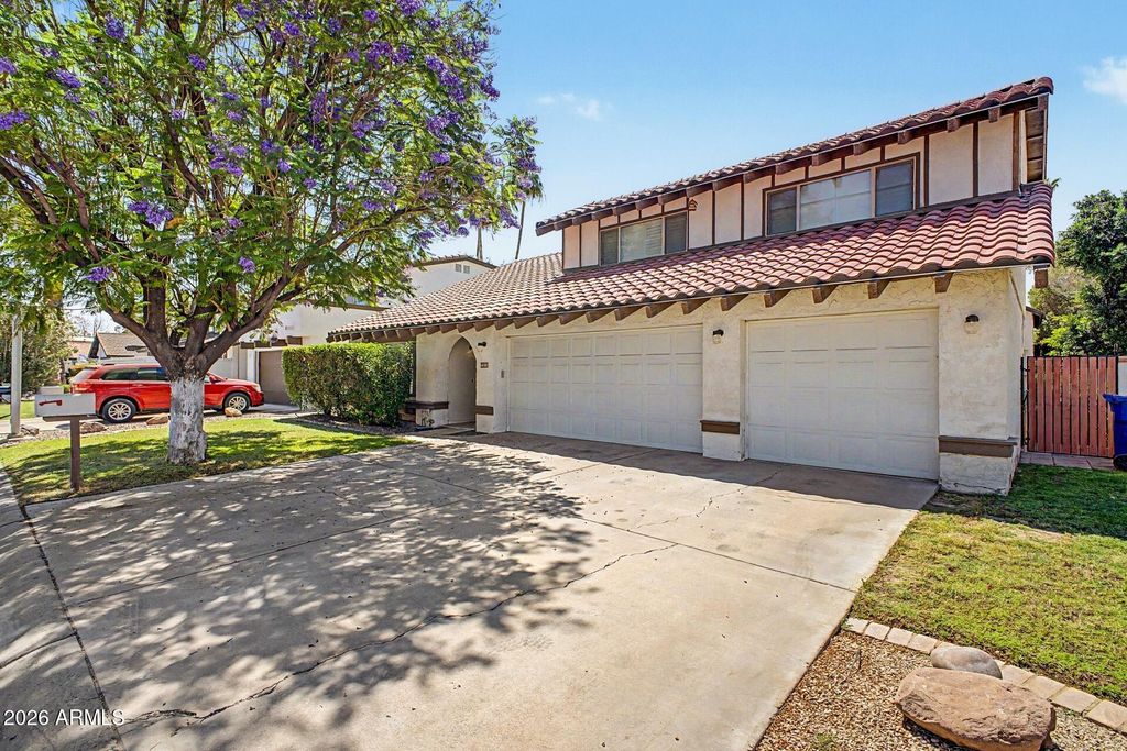 Photo of 1613 E Weathervane Lane, Tempe, AZ 85283 (MLS # 7025144)
