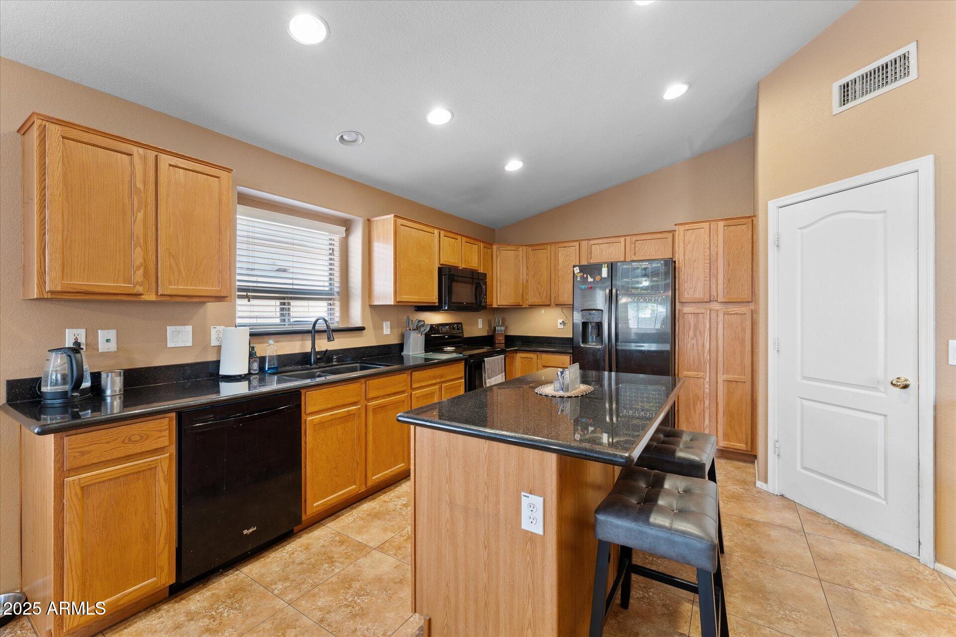 21130 E CAMINA PLATA --