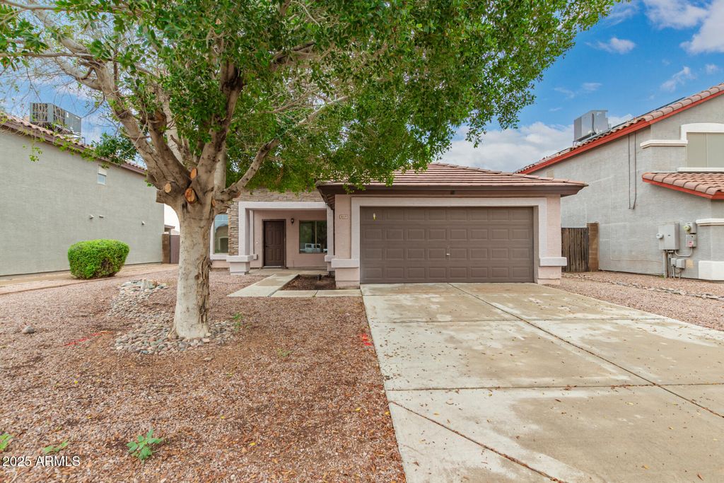 Photo of 8559 W Sunnyslope Lane, Peoria, AZ 85345 (MLS # 6925758)
