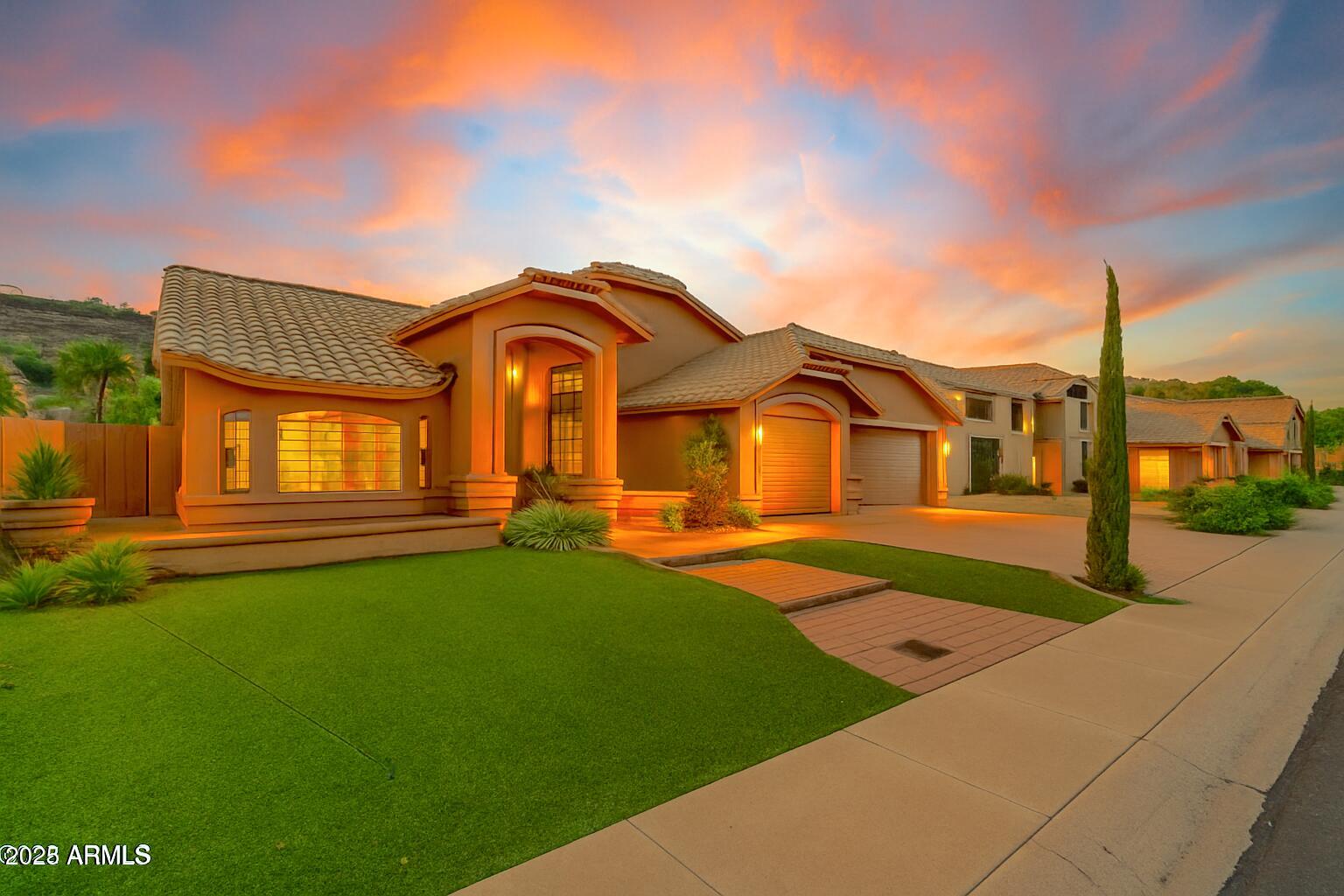 5741 W SOFT WIND Drive