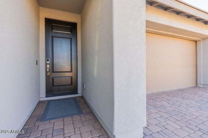 247 E LAS PUERTAS Lane