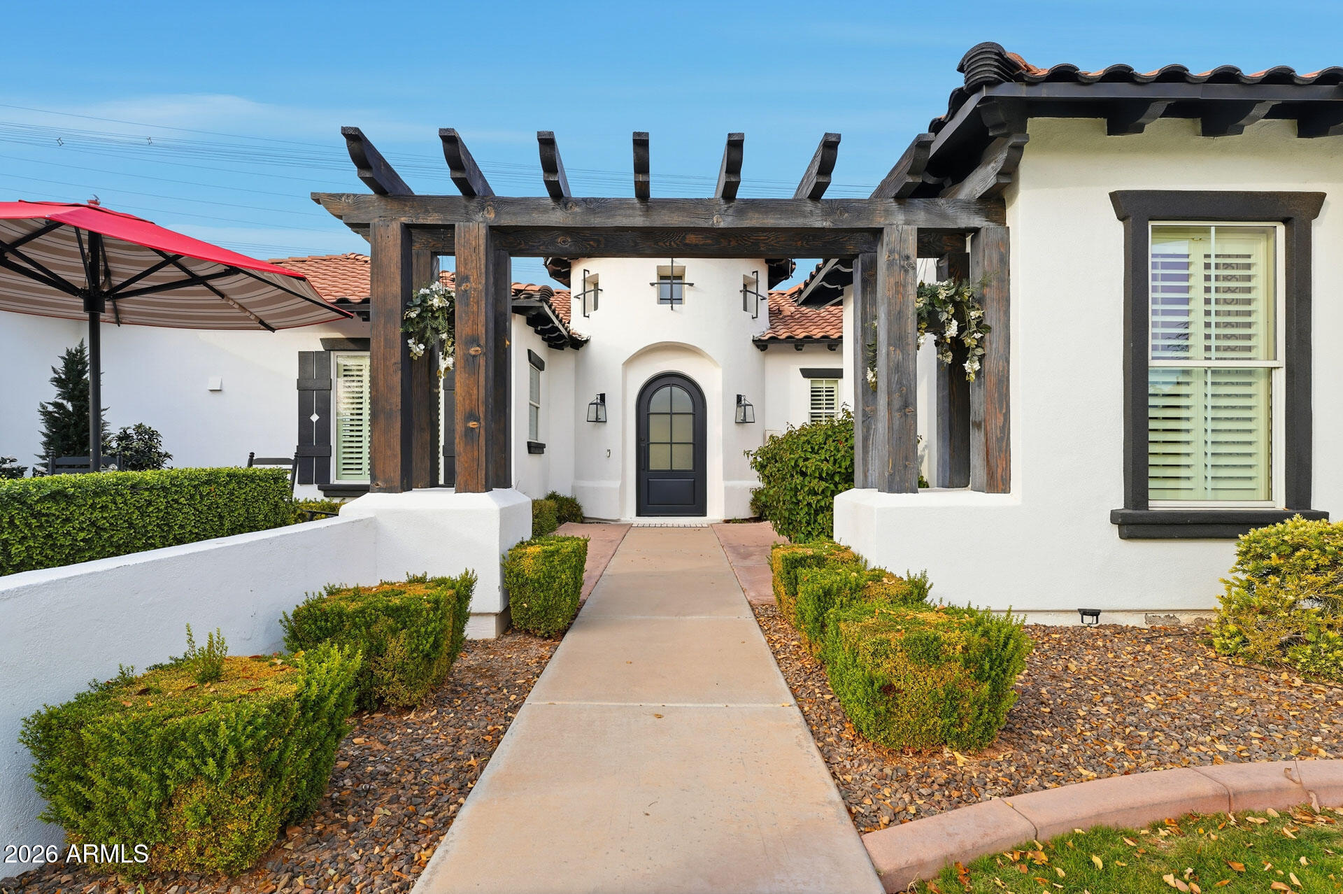 3102 E Vaughn Avenue