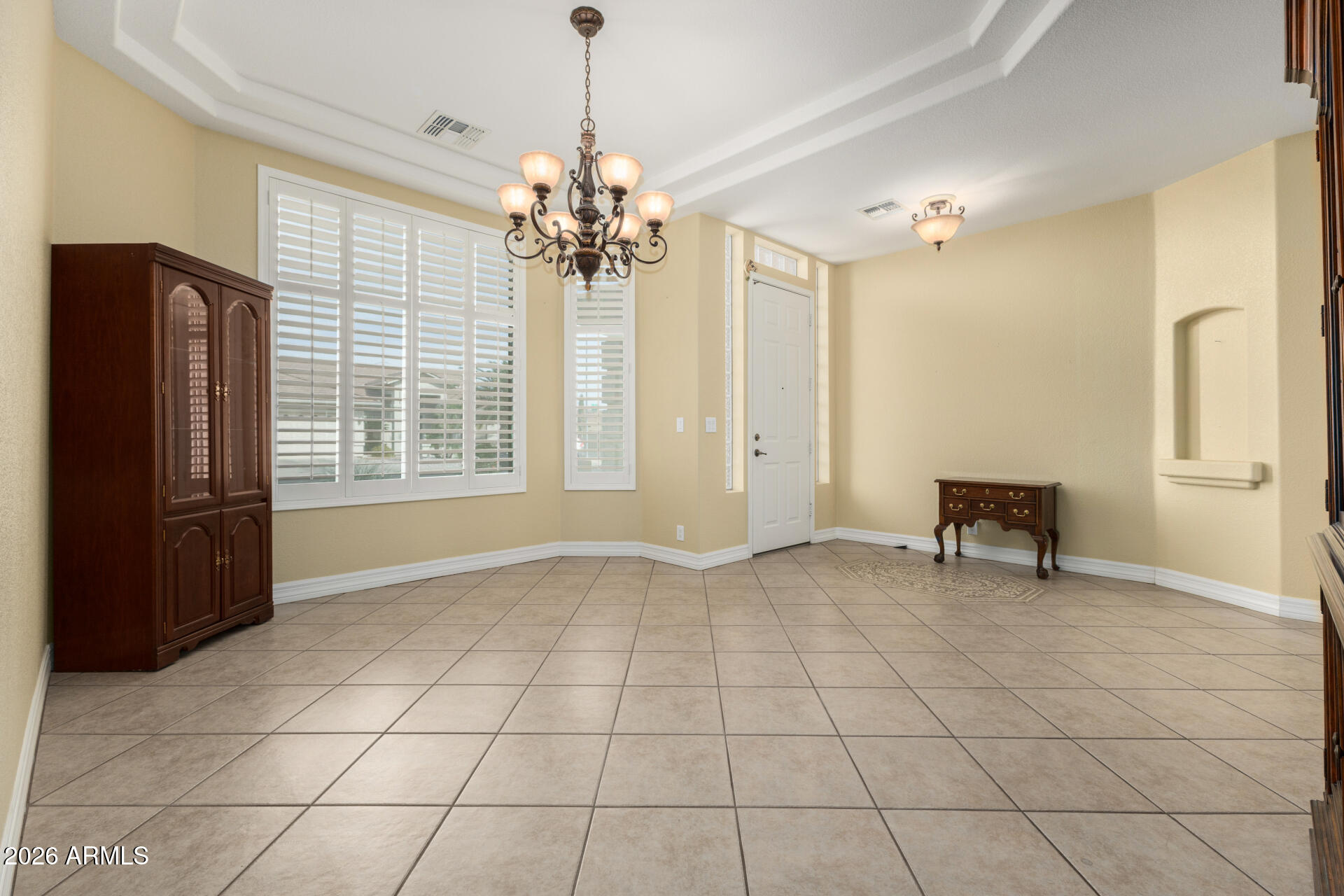 11009 E NEVILLE Avenue