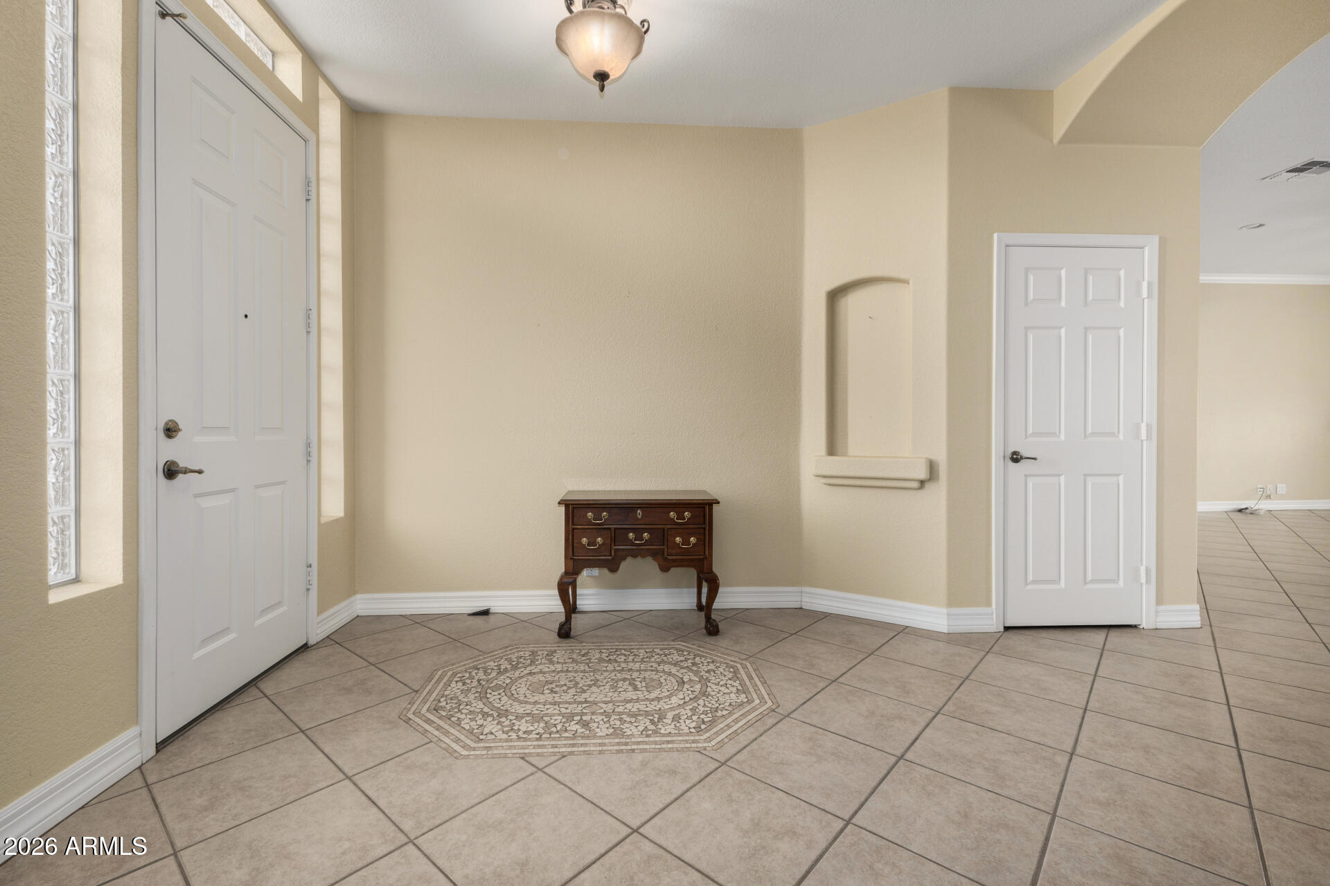 11009 E NEVILLE Avenue