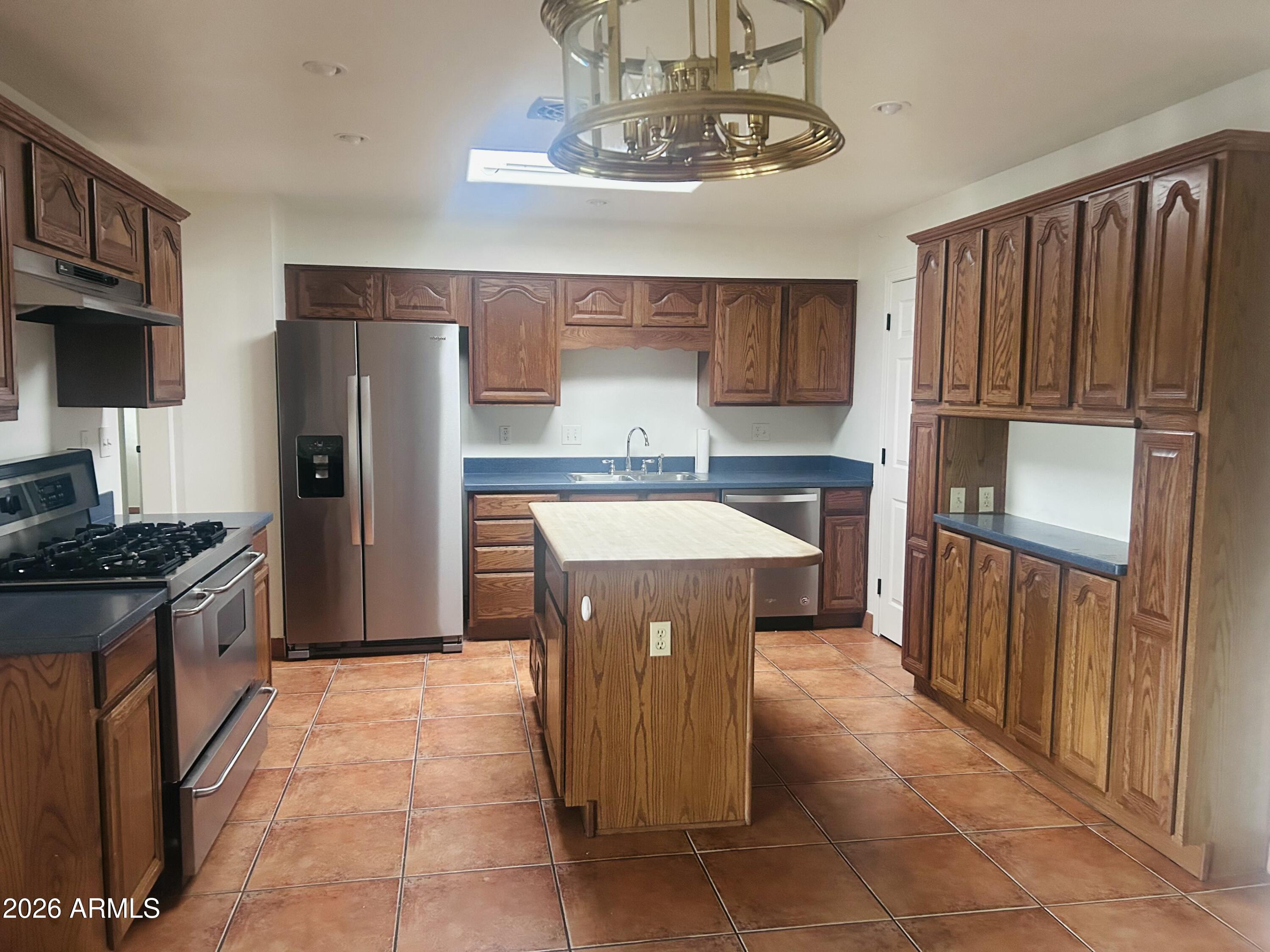 1621 S MARILYN ANN Drive