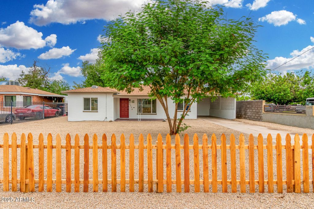 Photo of 6236 W Maryland Avenue, Glendale, AZ 85301 (MLS # 6932398)