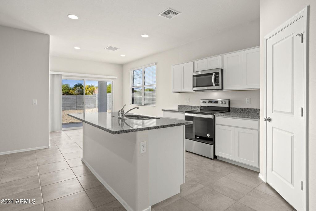 Photo of 1411 W Shannons Way, Coolidge, AZ 85128 (MLS # 7004720)