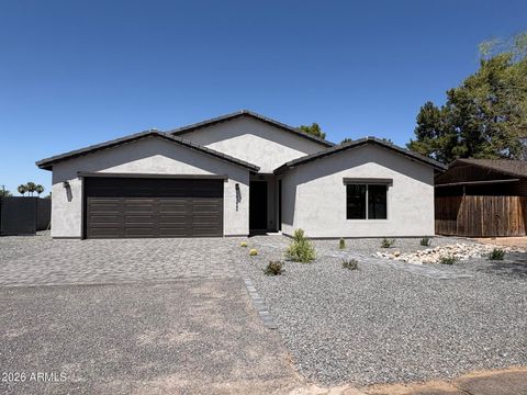 Photo of 19222 N 29th Place, Phoenix, AZ 85050 (MLS # 7022613)