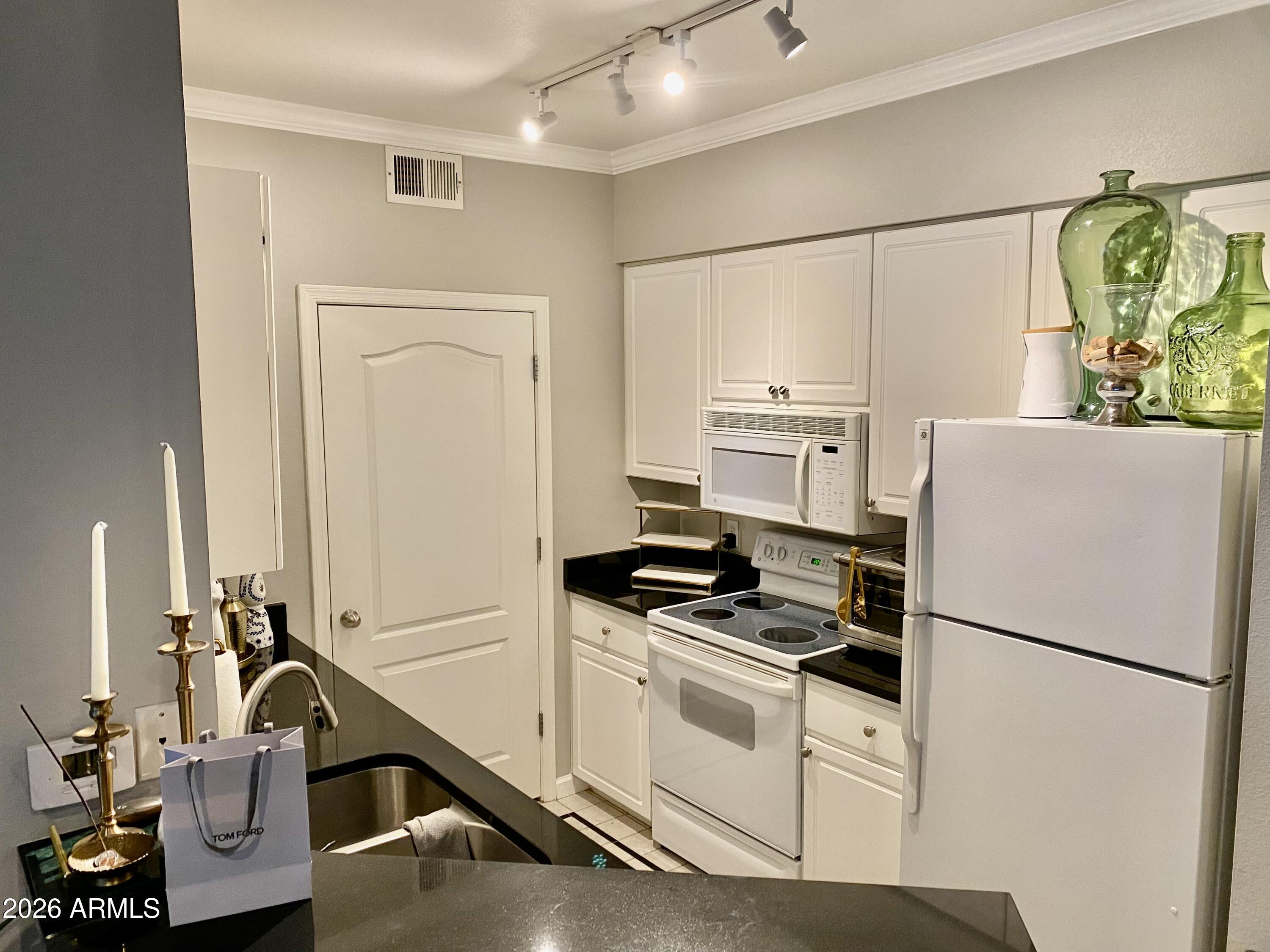 1701 E Colter Street Unit 161