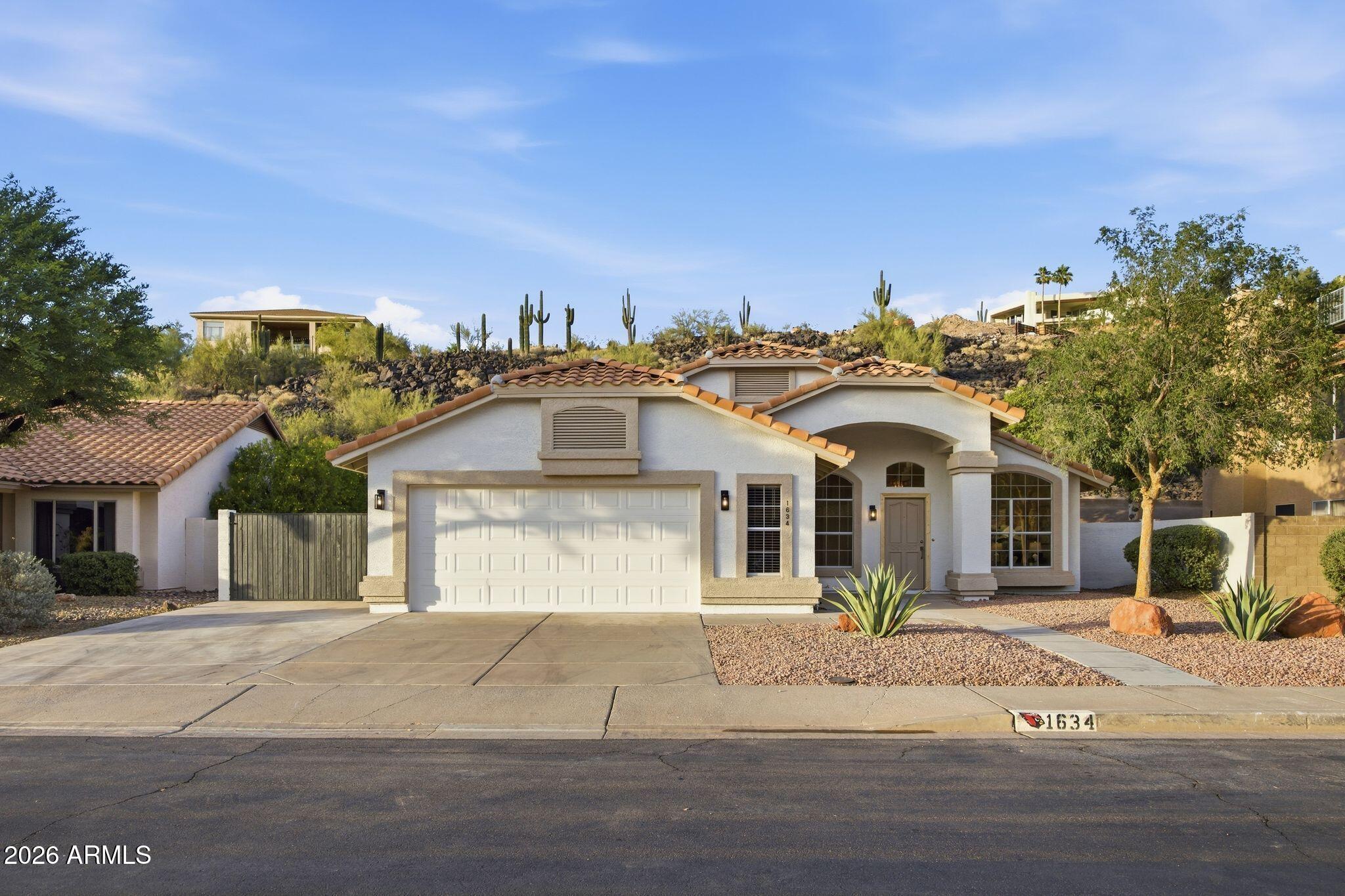 1634 W ACOMA Drive