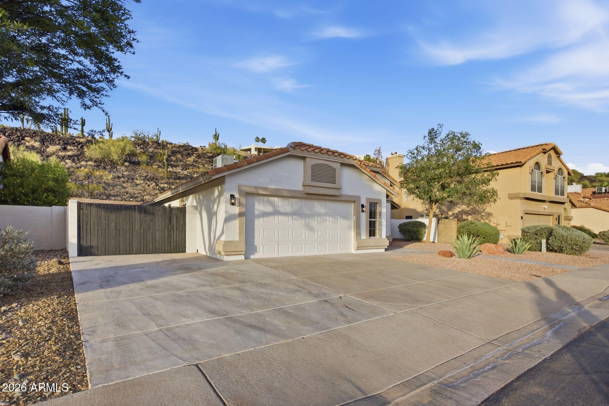 1634 W ACOMA Drive