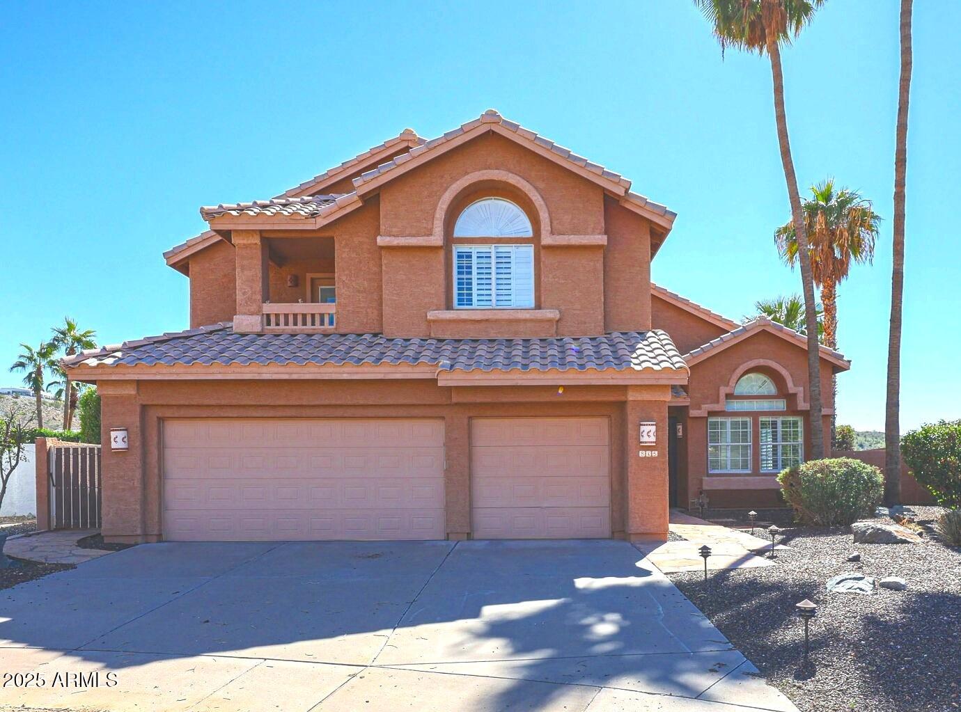 815 E DESERT TRUMPET Road