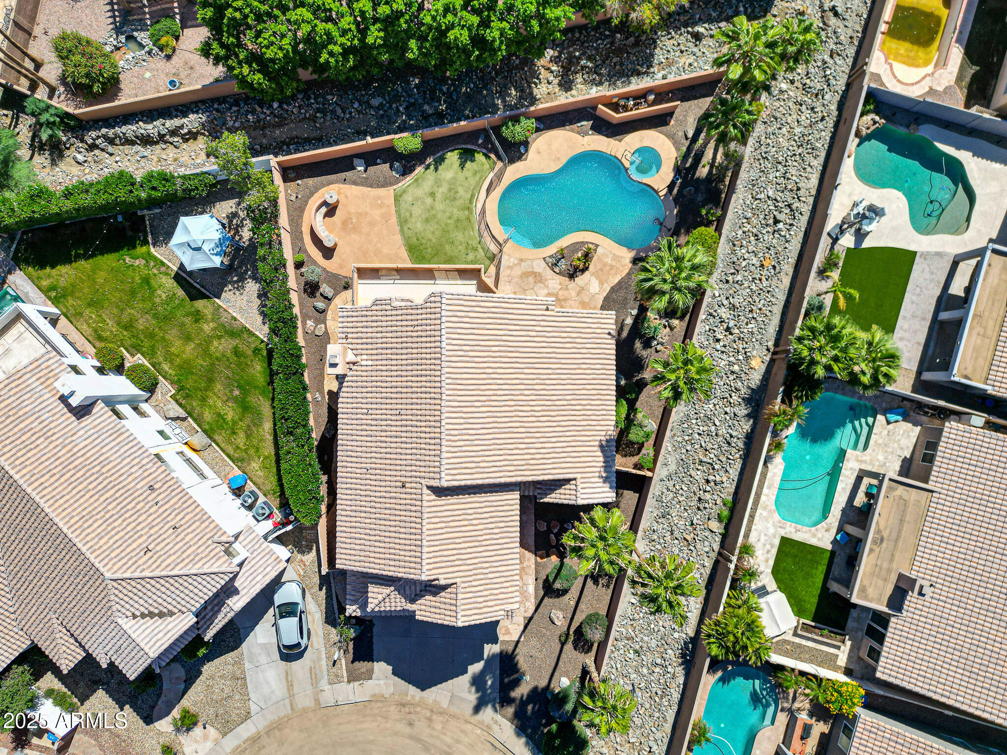 815 E DESERT TRUMPET Road