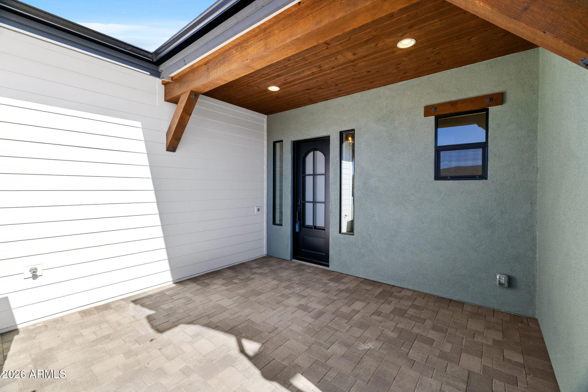 5649 MERIDIAN Court